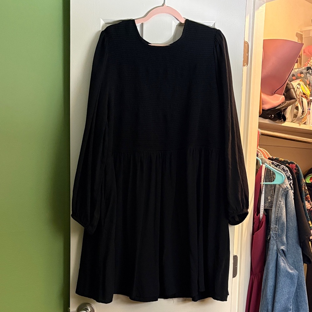 Old Navy Black Long Sleeve Babydoll Dress with Pockets